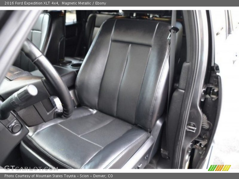 Magnetic Metallic / Ebony 2016 Ford Expedition XLT 4x4