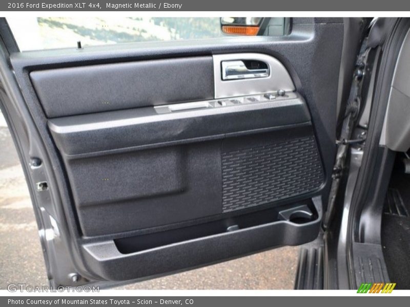 Magnetic Metallic / Ebony 2016 Ford Expedition XLT 4x4