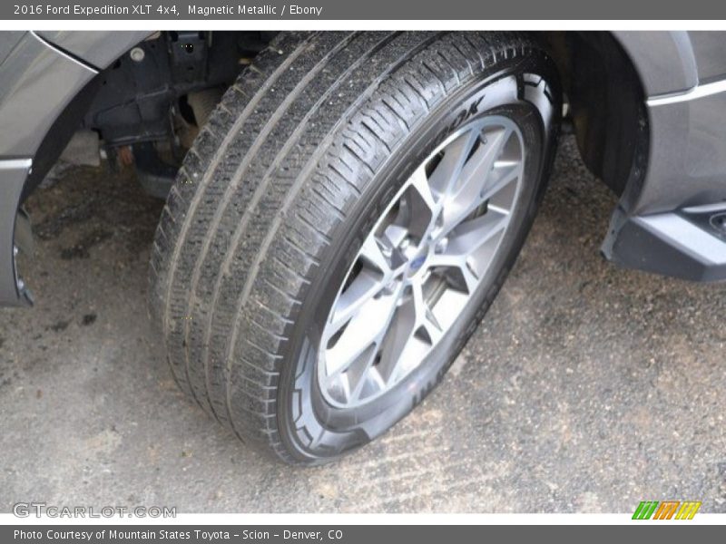 Magnetic Metallic / Ebony 2016 Ford Expedition XLT 4x4
