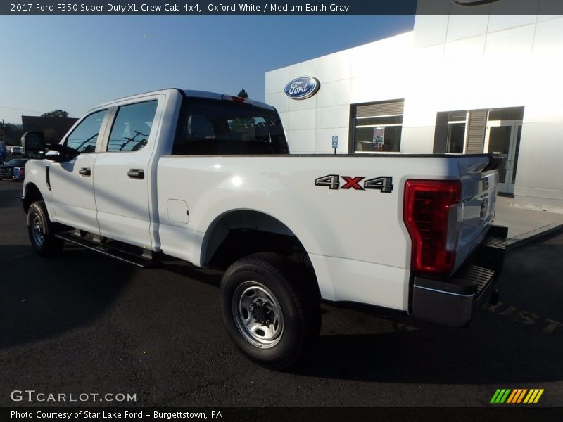 Oxford White / Medium Earth Gray 2017 Ford F350 Super Duty XL Crew Cab 4x4