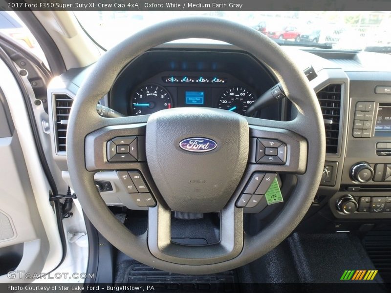 Oxford White / Medium Earth Gray 2017 Ford F350 Super Duty XL Crew Cab 4x4