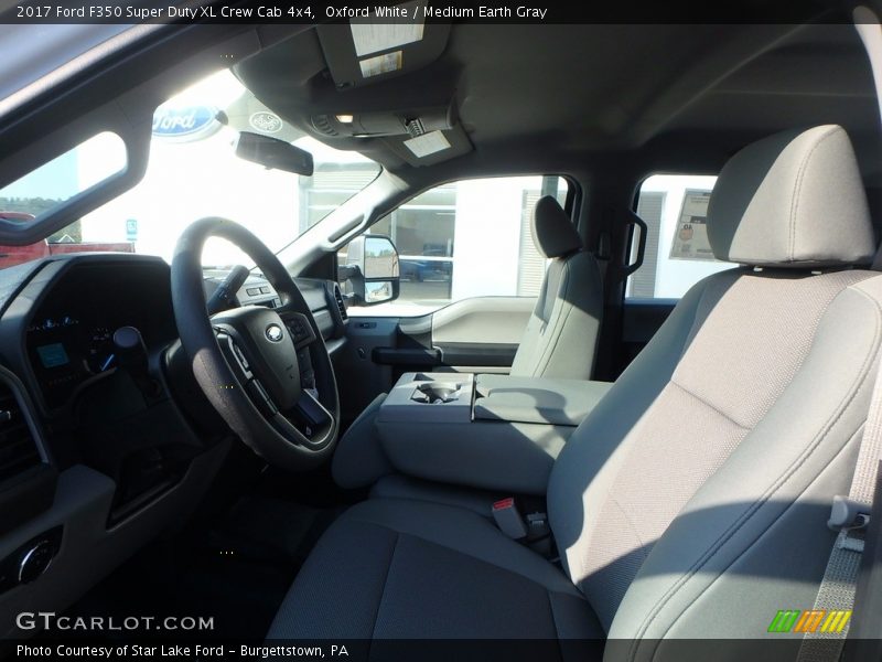 Oxford White / Medium Earth Gray 2017 Ford F350 Super Duty XL Crew Cab 4x4