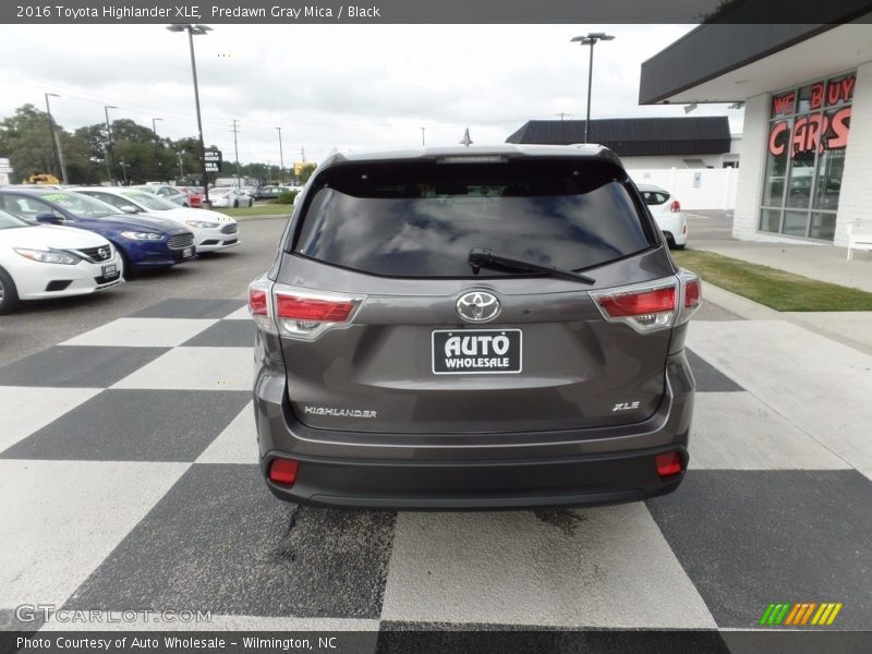 Predawn Gray Mica / Black 2016 Toyota Highlander XLE