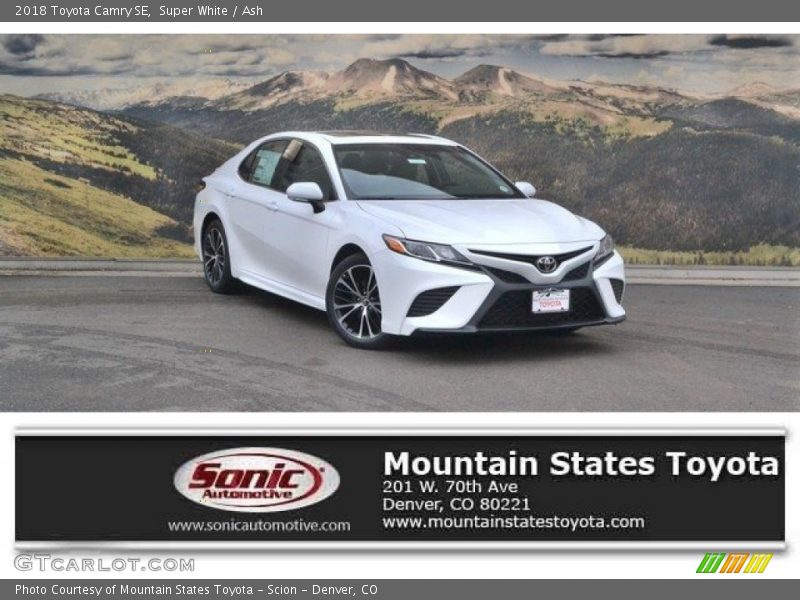 Super White / Ash 2018 Toyota Camry SE