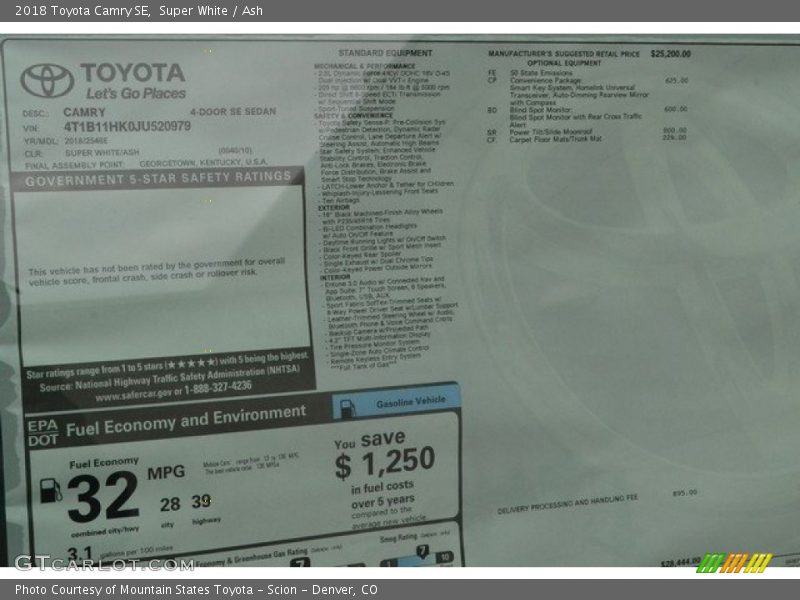 Super White / Ash 2018 Toyota Camry SE
