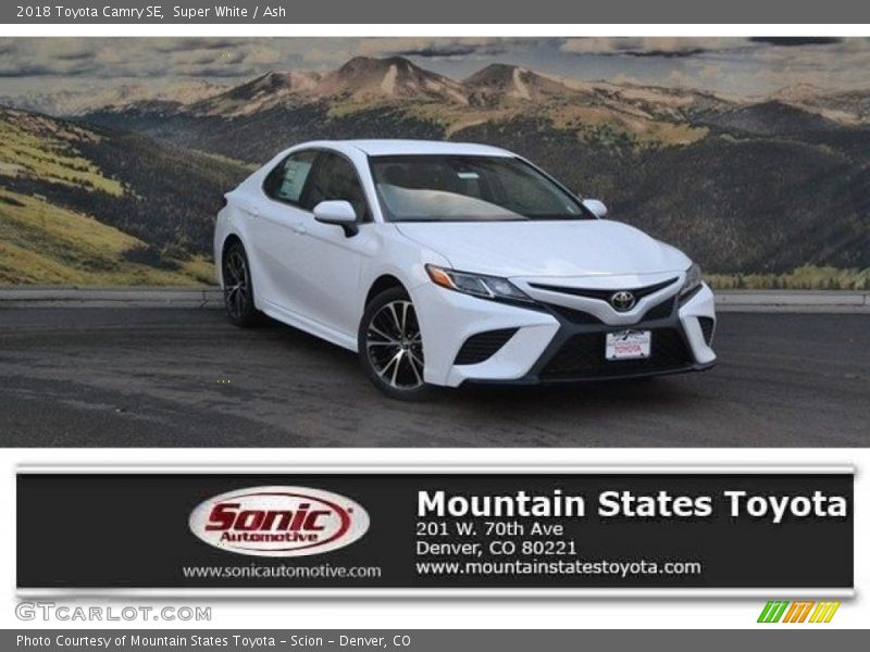 Super White / Ash 2018 Toyota Camry SE