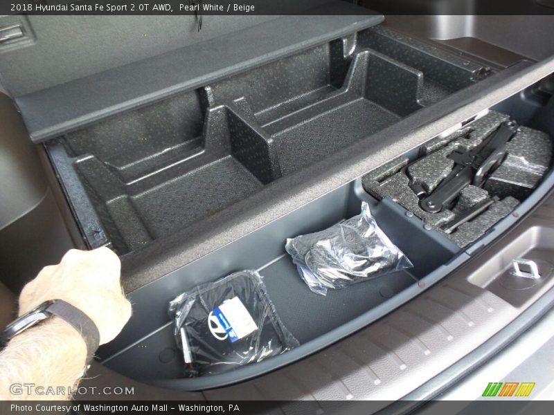 Tool Kit of 2018 Santa Fe Sport 2.0T AWD