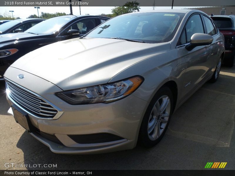 White Gold / Ebony 2018 Ford Fusion Hybrid SE