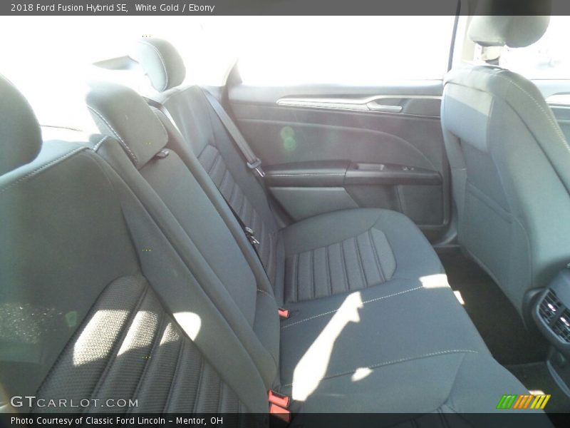 White Gold / Ebony 2018 Ford Fusion Hybrid SE