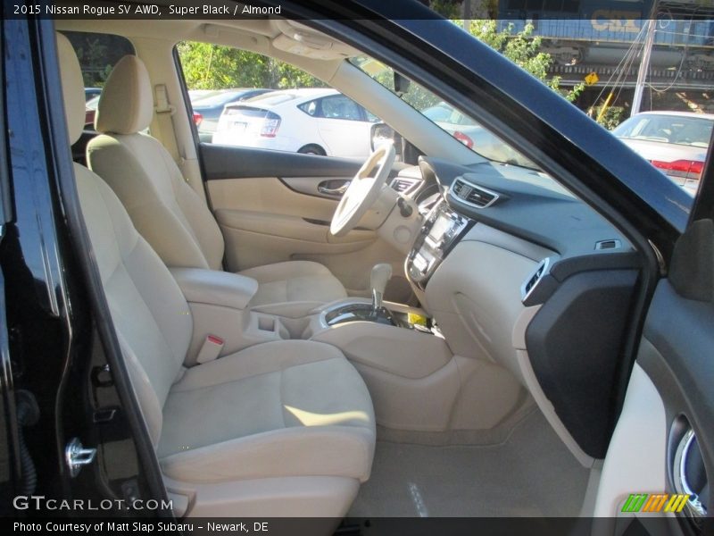 Super Black / Almond 2015 Nissan Rogue SV AWD