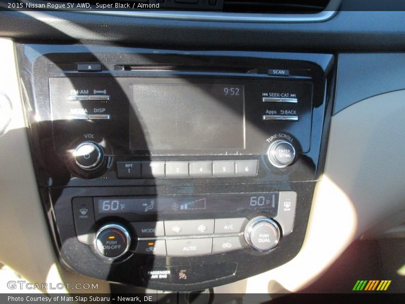 Super Black / Almond 2015 Nissan Rogue SV AWD