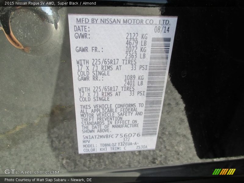 Super Black / Almond 2015 Nissan Rogue SV AWD