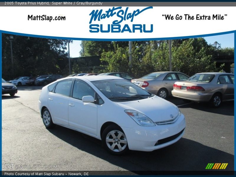 Super White / Gray/Burgundy 2005 Toyota Prius Hybrid