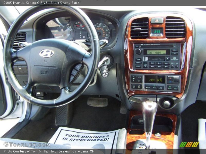 Bright Silver / Black 2005 Hyundai Sonata GLS V6