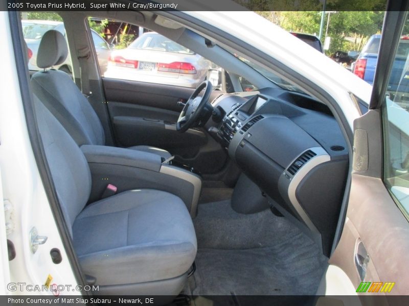 Super White / Gray/Burgundy 2005 Toyota Prius Hybrid