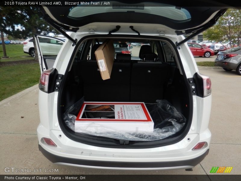 Blizzard White Pearl / Ash 2018 Toyota RAV4 Limited AWD