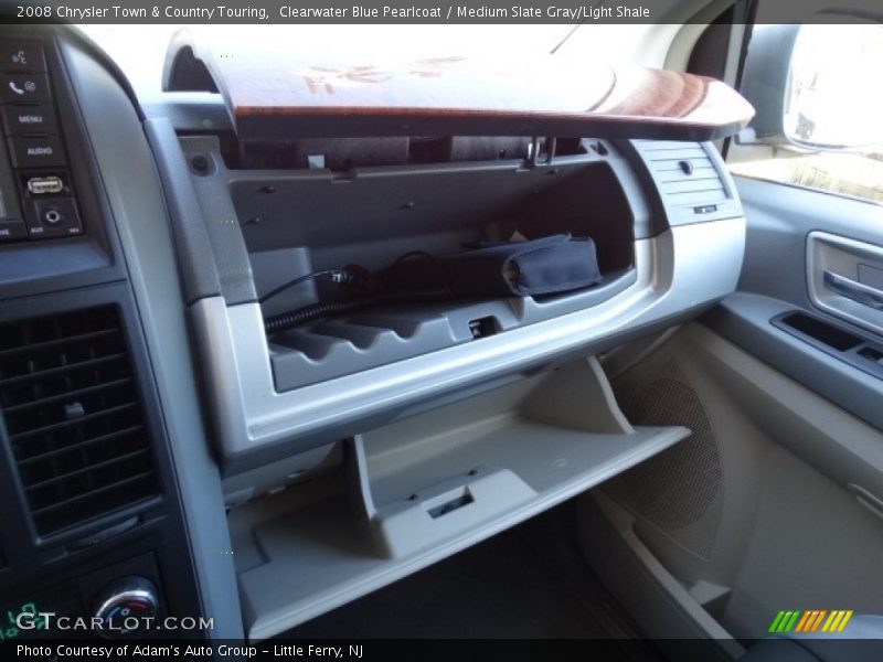 Clearwater Blue Pearlcoat / Medium Slate Gray/Light Shale 2008 Chrysler Town & Country Touring