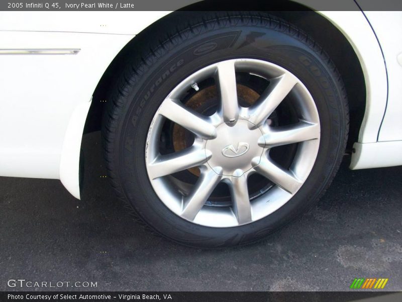 Ivory Pearl White / Latte 2005 Infiniti Q 45