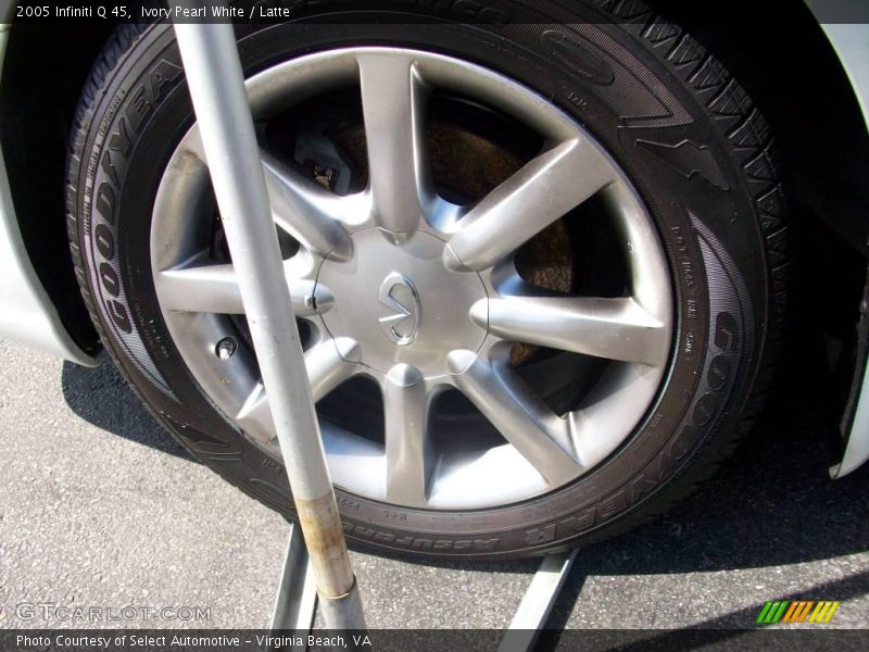 Ivory Pearl White / Latte 2005 Infiniti Q 45