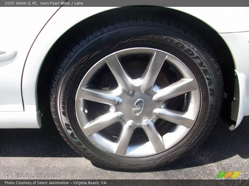 Ivory Pearl White / Latte 2005 Infiniti Q 45