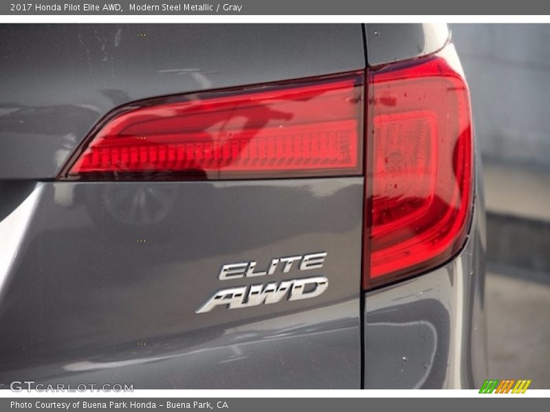 Modern Steel Metallic / Gray 2017 Honda Pilot Elite AWD
