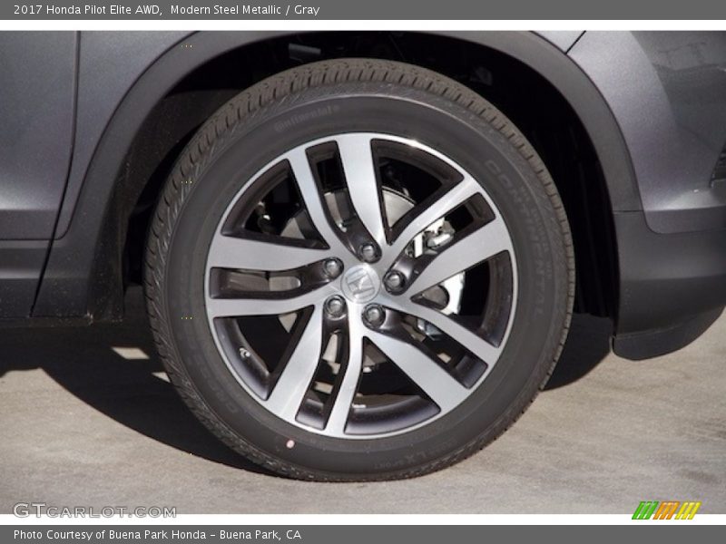 Modern Steel Metallic / Gray 2017 Honda Pilot Elite AWD