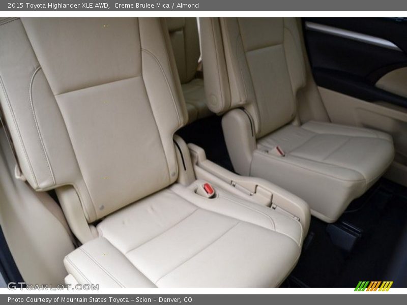 Creme Brulee Mica / Almond 2015 Toyota Highlander XLE AWD
