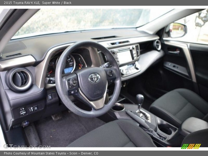 Super White / Black 2015 Toyota RAV4 XLE