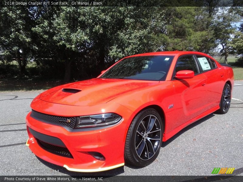 Go Mango / Black 2018 Dodge Charger R/T Scat Pack