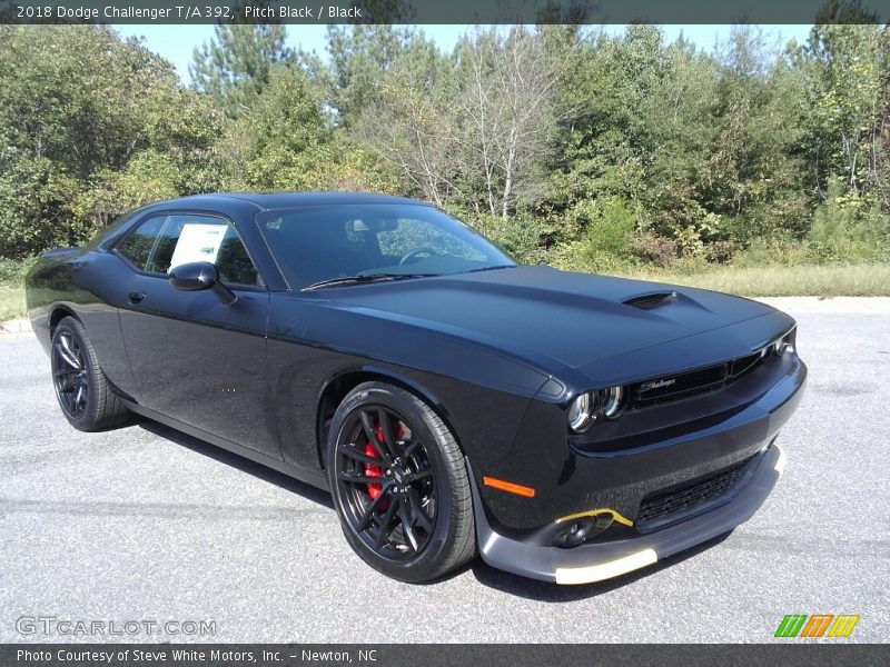 Front 3/4 View of 2018 Challenger T/A 392