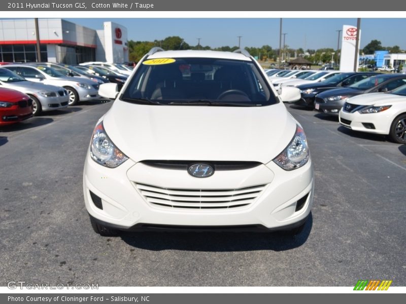 Cotton White / Taupe 2011 Hyundai Tucson GLS