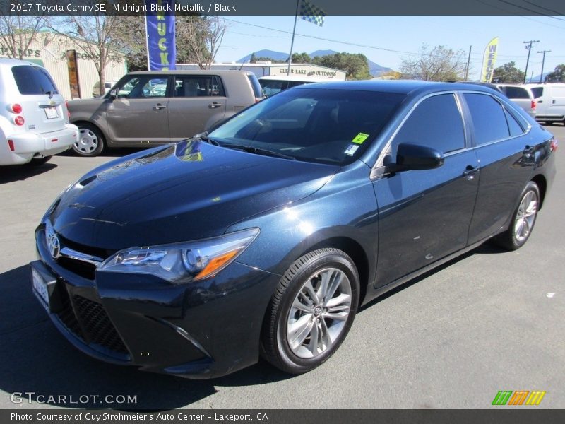 Midnight Black Metallic / Black 2017 Toyota Camry SE