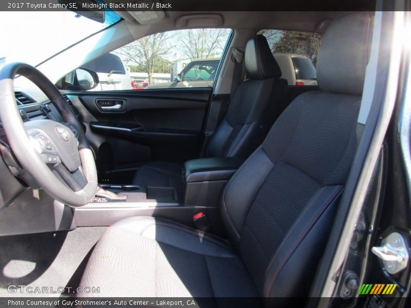 Midnight Black Metallic / Black 2017 Toyota Camry SE
