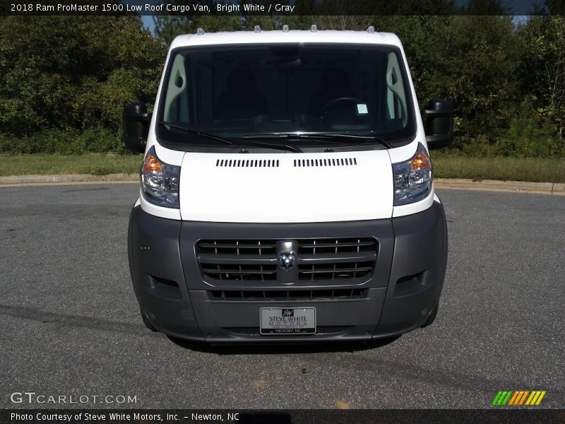 Bright White / Gray 2018 Ram ProMaster 1500 Low Roof Cargo Van