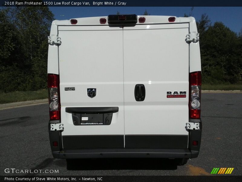 Bright White / Gray 2018 Ram ProMaster 1500 Low Roof Cargo Van