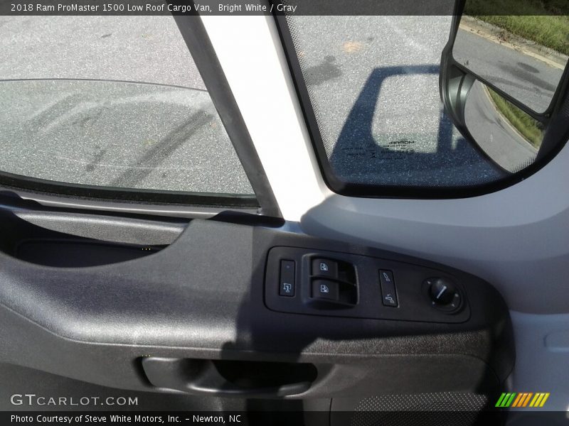 Bright White / Gray 2018 Ram ProMaster 1500 Low Roof Cargo Van