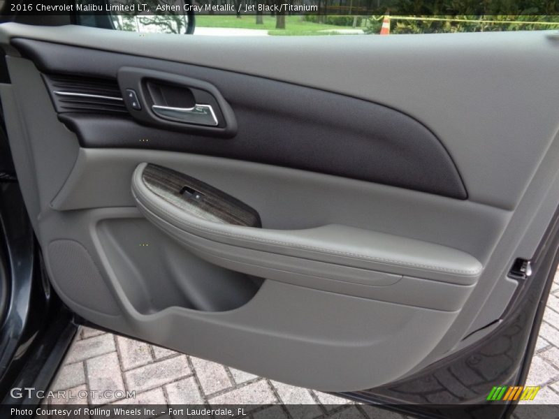 Ashen Gray Metallic / Jet Black/Titanium 2016 Chevrolet Malibu Limited LT