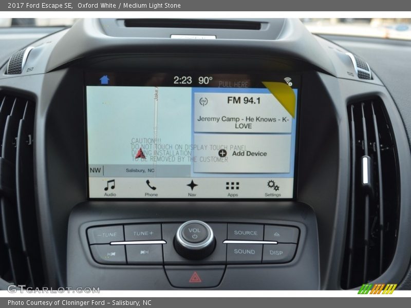 Oxford White / Medium Light Stone 2017 Ford Escape SE