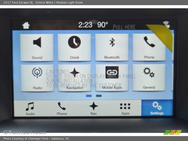 Oxford White / Medium Light Stone 2017 Ford Escape SE