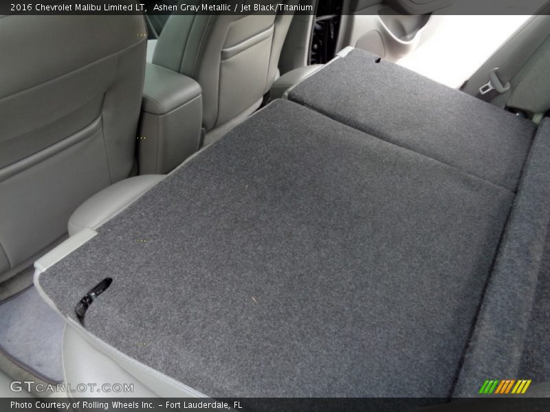 Ashen Gray Metallic / Jet Black/Titanium 2016 Chevrolet Malibu Limited LT