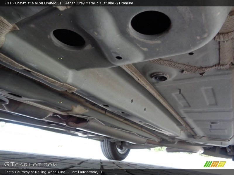Ashen Gray Metallic / Jet Black/Titanium 2016 Chevrolet Malibu Limited LT