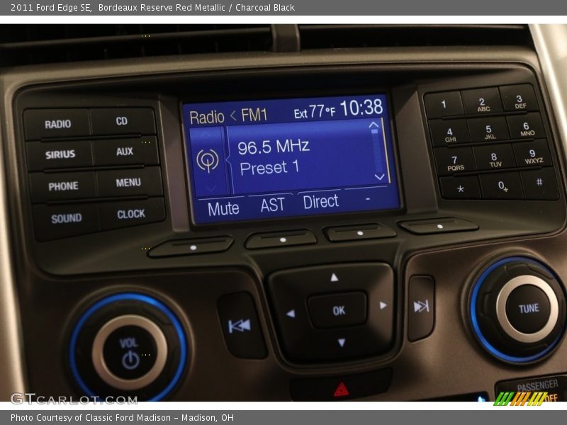 Bordeaux Reserve Red Metallic / Charcoal Black 2011 Ford Edge SE