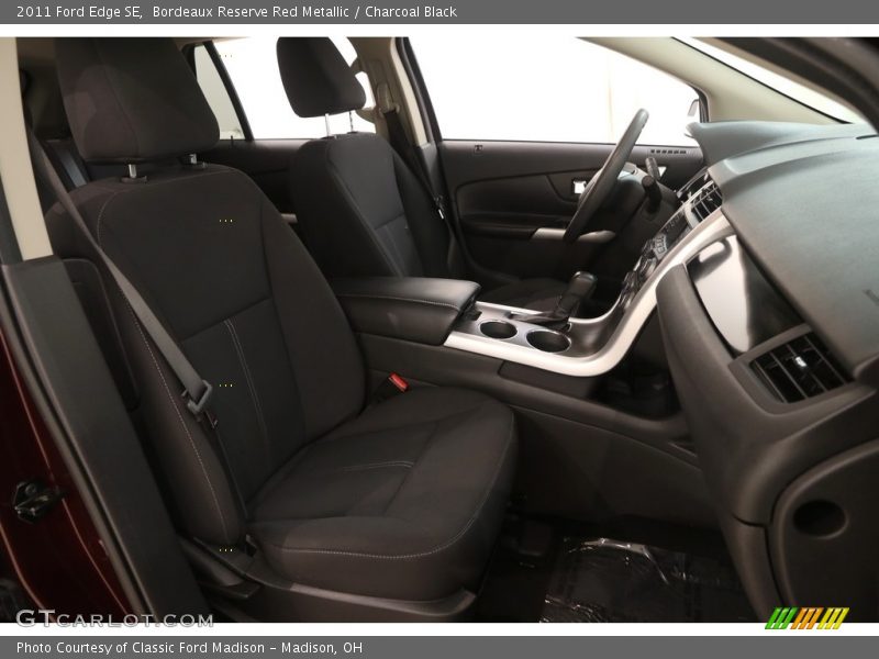 Bordeaux Reserve Red Metallic / Charcoal Black 2011 Ford Edge SE