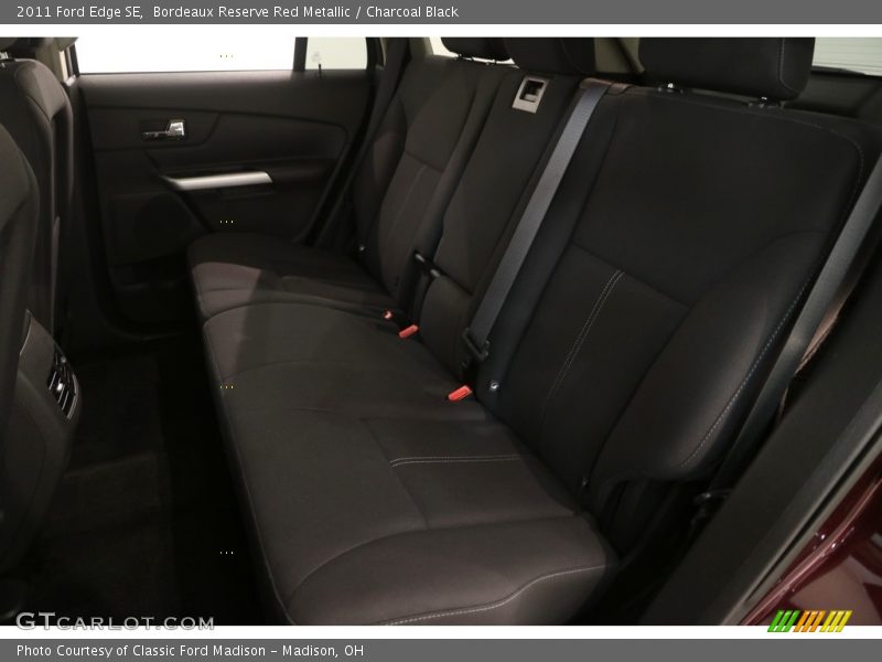 Bordeaux Reserve Red Metallic / Charcoal Black 2011 Ford Edge SE