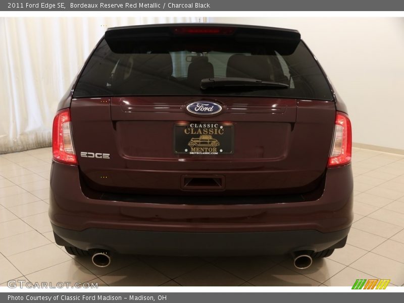 Bordeaux Reserve Red Metallic / Charcoal Black 2011 Ford Edge SE
