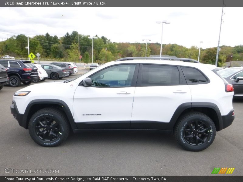 Bright White / Black 2018 Jeep Cherokee Trailhawk 4x4