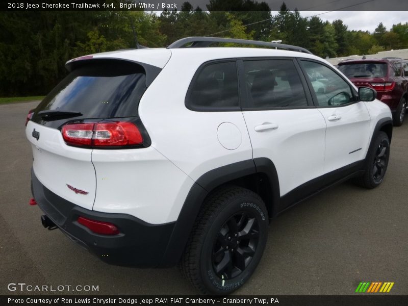 Bright White / Black 2018 Jeep Cherokee Trailhawk 4x4