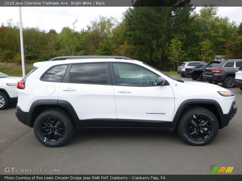 Bright White / Black 2018 Jeep Cherokee Trailhawk 4x4