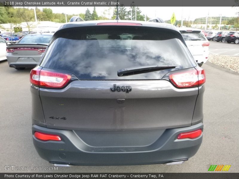 Granite Crystal Metallic / Black 2018 Jeep Cherokee Latitude 4x4