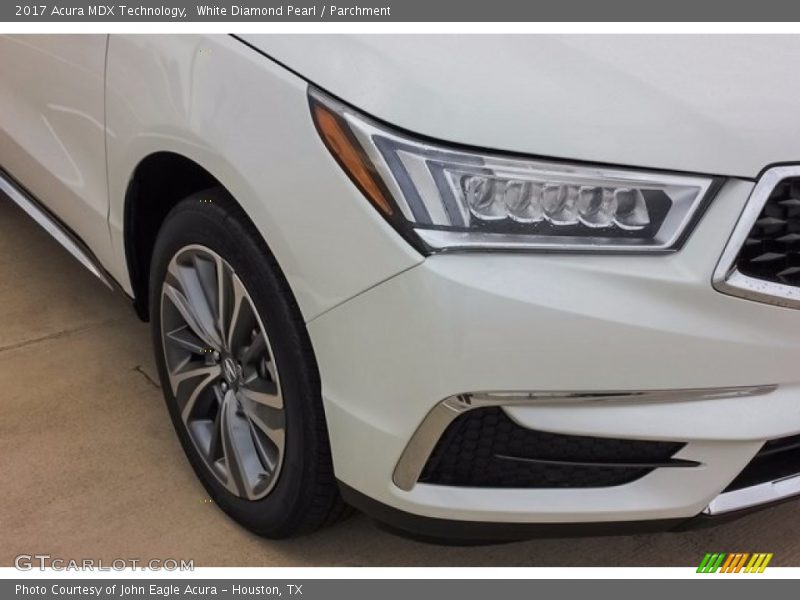 White Diamond Pearl / Parchment 2017 Acura MDX Technology